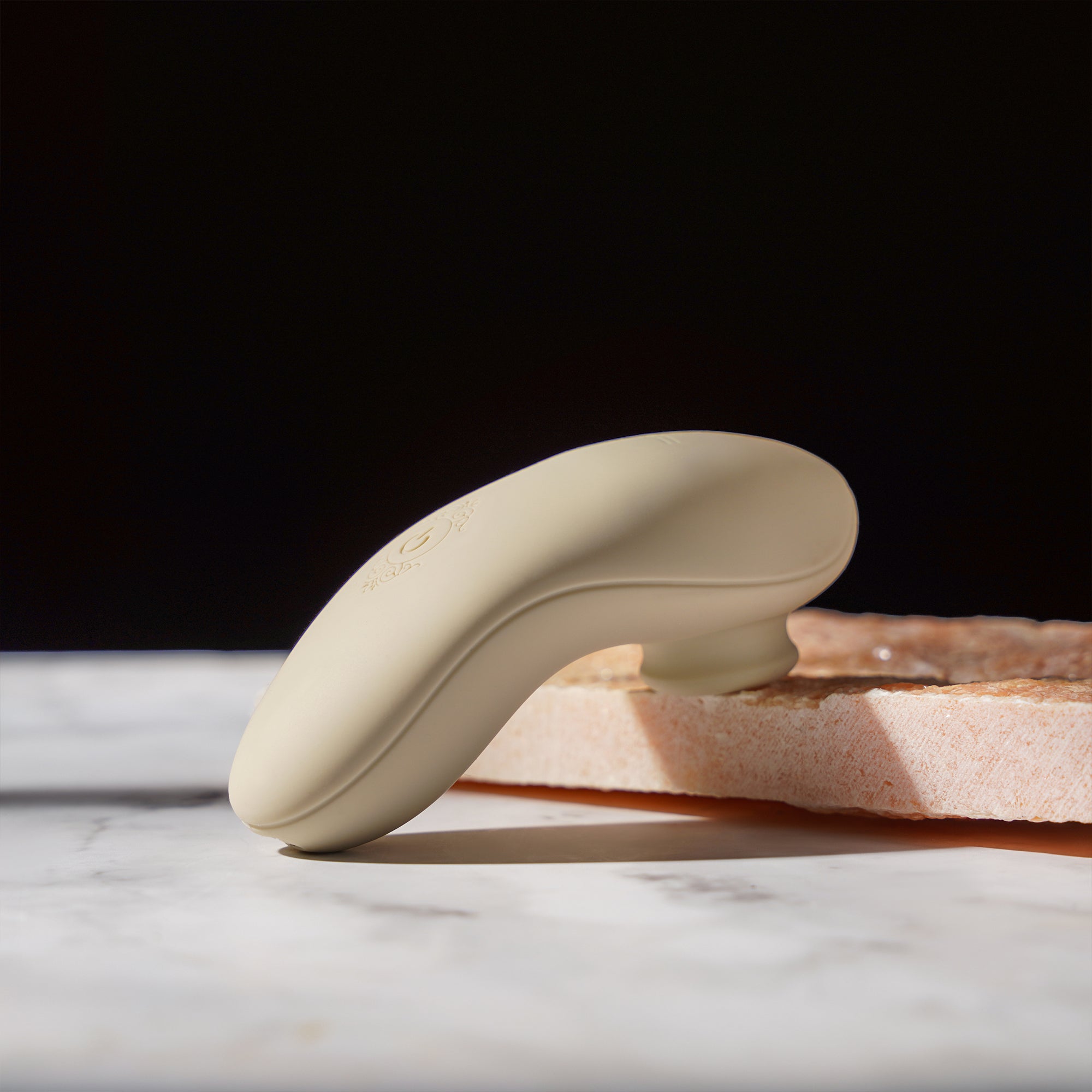 LIBER honey. Therapeutic Massager