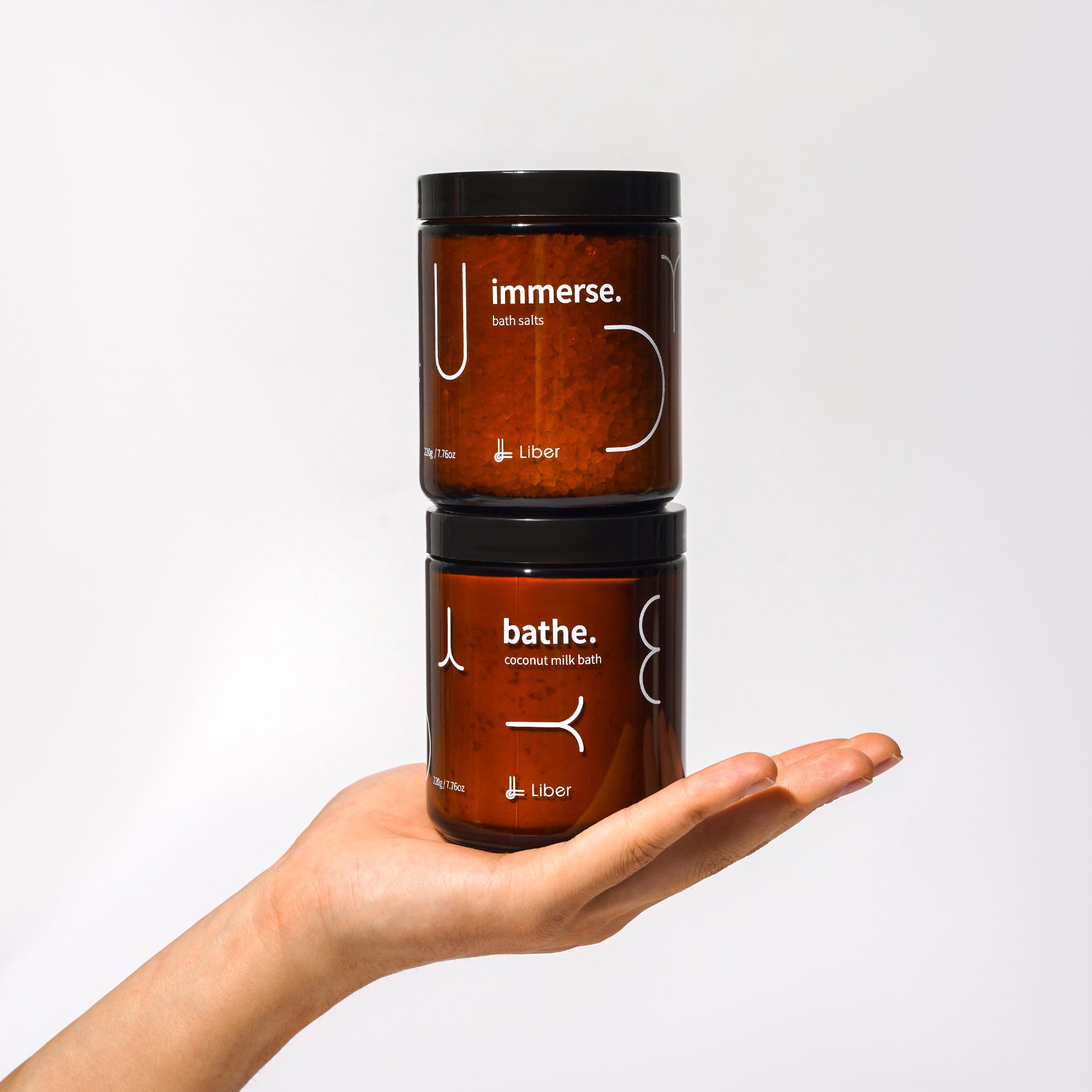 LIBER bathe. Coconut Milk Bath